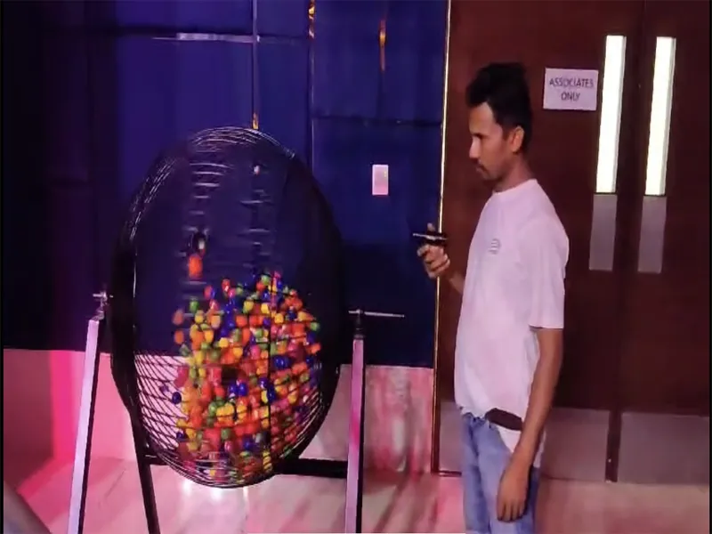 LUCKY DRAW SPINNER|FUNDAY
